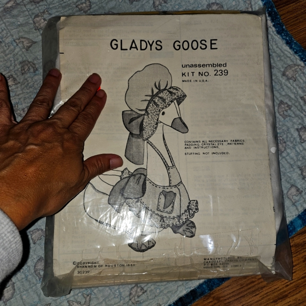 Gladys Goose Unassembled Kit#239 1986